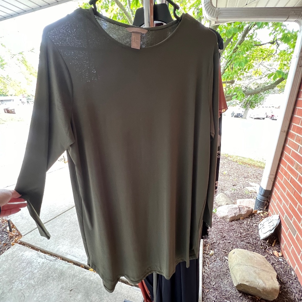 H&M green midi